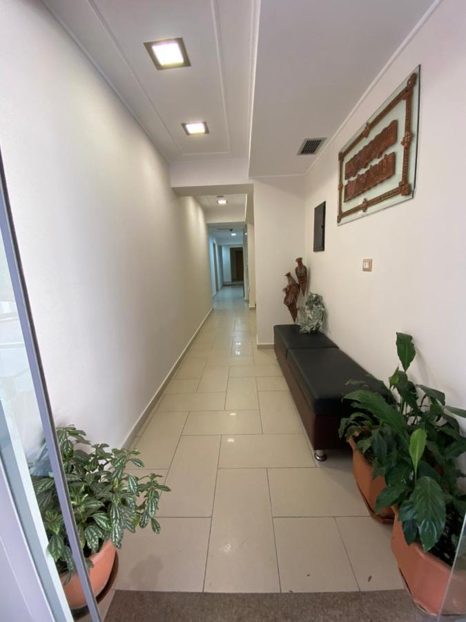 Hotel Piemonte Tirana Exteriör bild